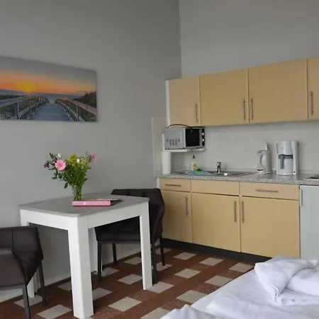 Alter Reichshof Appartamento Sassnitz